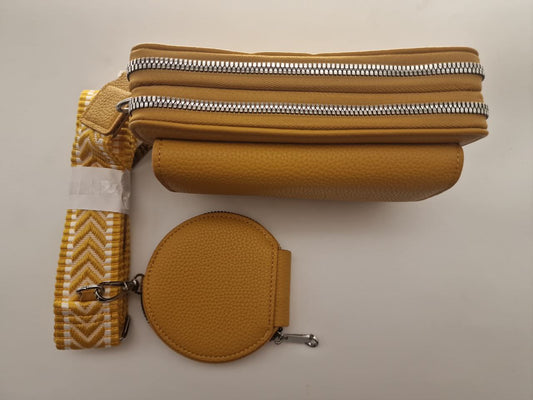 Kompakte Umhängetasche aus Kunstleder – moderne Crossbody Tasche